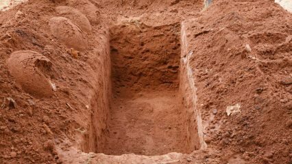 Dyden til Tabaraka, som beskytter mot straff i graven! Bønner som forårsaker og lindrer plager i graven