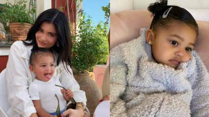 Den unge milliardæren Kylie Jenner kjøpte ponni til sin 2 år gamle datter for 200 000 dollar!