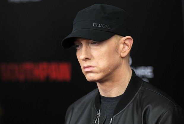 Den berømte rapstjernen Eminem ble et søksmål for sin anti-Trump-sang!