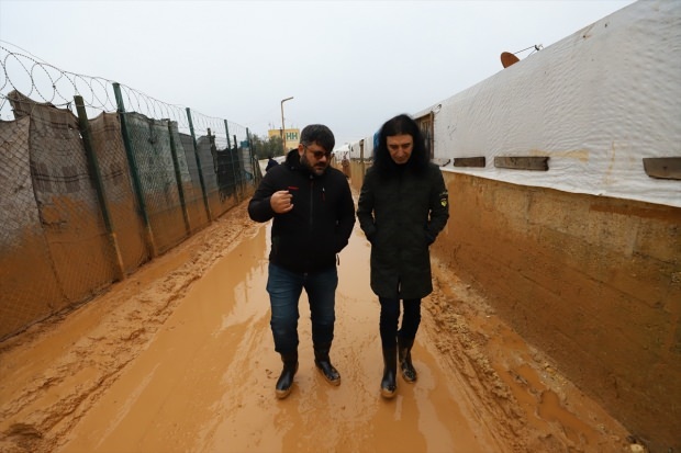 Murat Kekilli besøkte flyktningleire i Syria