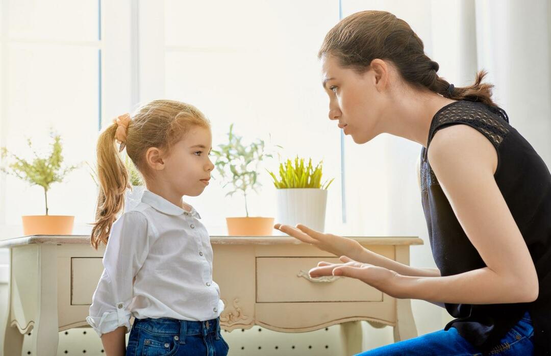 Hva er årsakene til sen tale hos barn?