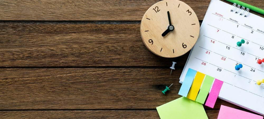 Hvordan sette møter til å starte sent eller avslutte tidlig i Outlook-kalenderen