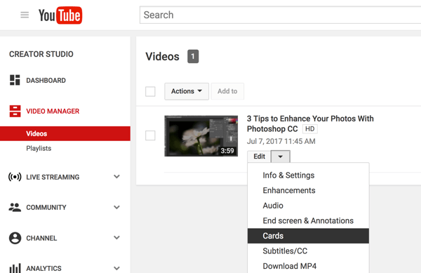 Klikk på nedpilen ved siden av Rediger i YouTube Video Manager, og velg Kort.