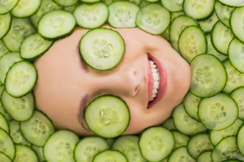 Hva er fordelene med agurk for huden? Hva gjør agurkemaske hjemme?