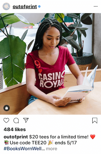 Instagram-forretningsinnlegg med person som bærer produkt