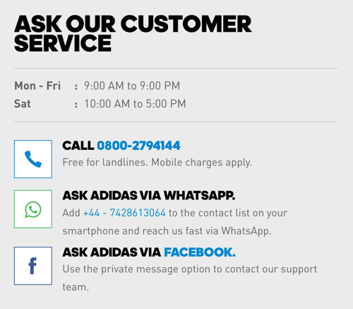 I tillegg til et telefonnummer inkluderer Adidas WhatsApp- og Facebook Messenger-lenker for kundebehandling.