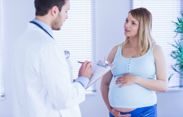 Hvordan skal sypleie tas etter fødselen?