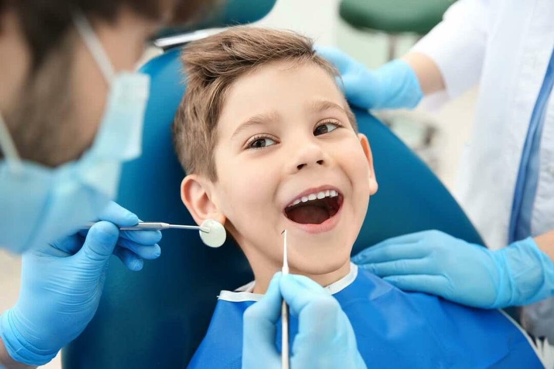 Når bør barn få tannbehandling?