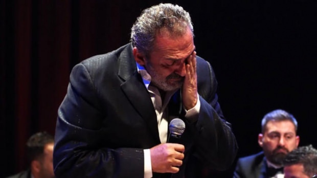 Yavuz Bingöl kunne ikke kontrollere tårene på scenen