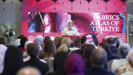 Førstedame Erdoğan møtte konene til ledere i New York: Anatoliske vevinger var blendende