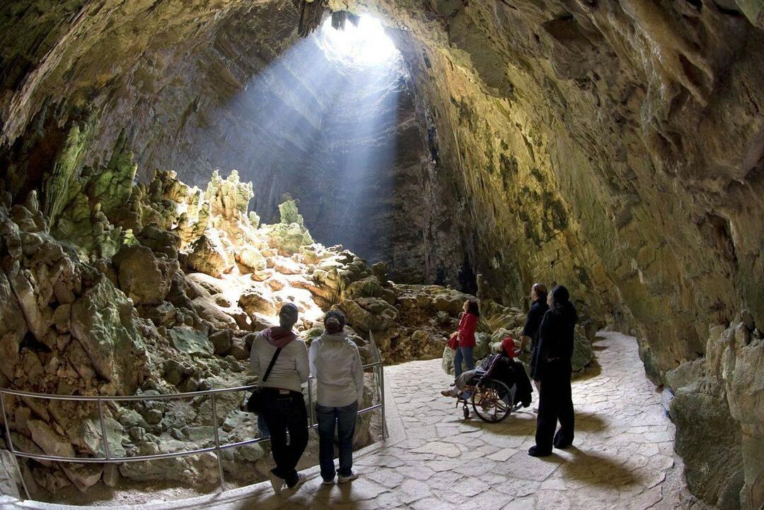 Grotte di Castellana-grottene