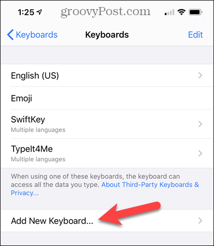 Trykk på Legg til nytt tastatur i iPhone-innstillingene