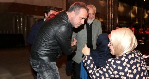 Yusuf prøvde å chatte med islam! First Lady Emine Erdogan kom til unnsetning ...