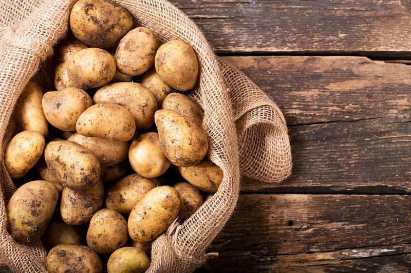 Hva er fordelene med poteter? Drikk potetsaft på tom mage om morgenen!