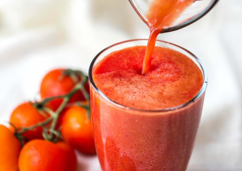 et glass tomatjuice fjerner betennelse i kroppen