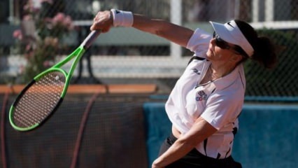 I en alder av 75, kom tennis på verdensrankingen!