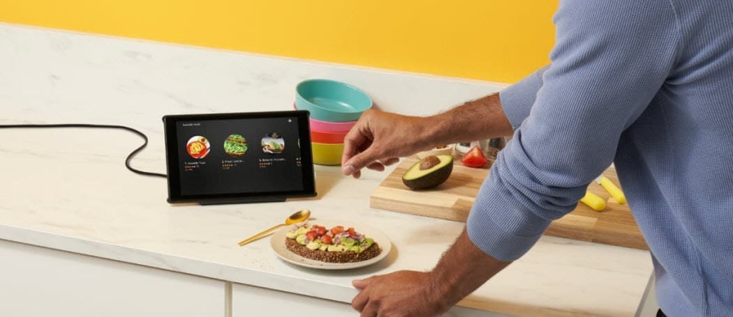 Spoločnosť Amazon oznamuje nový vylepšený model Fire HD 8 s funkciou Alexa Hands-Free