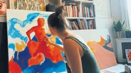 Yasemin Allen tilbringer karantene sine dager ved å gjøre kunst hjemme