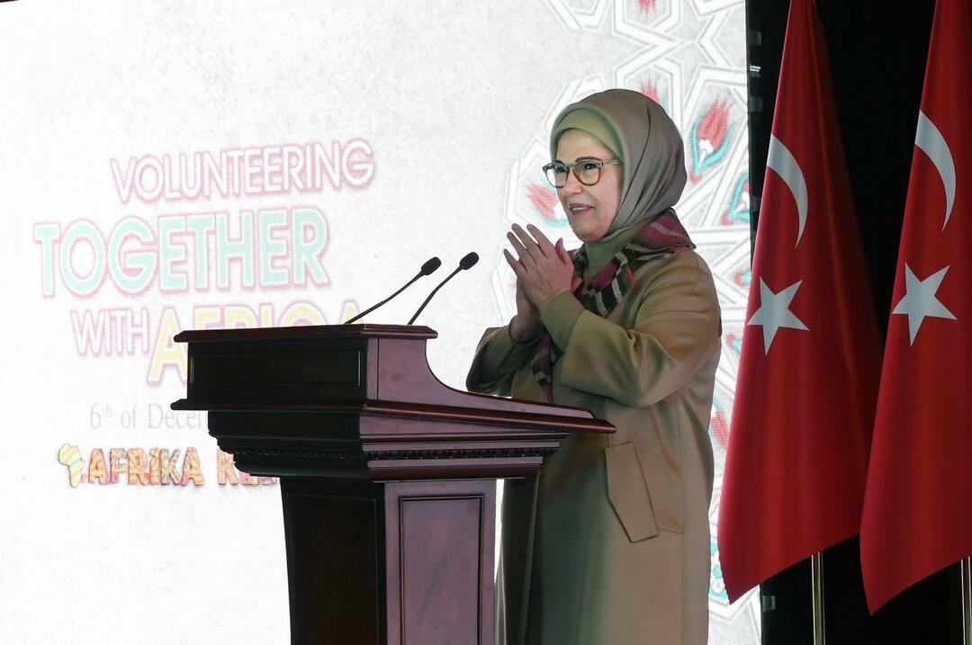 Emine Erdogan holdt en tale på programmet African House Association