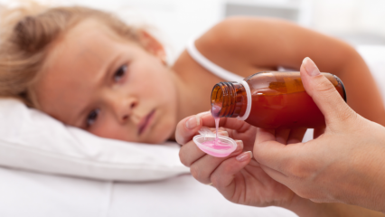 Hvordan passerer tørr hoste hos spedbarn og barn? Hva er bra for hoste hos babyer?