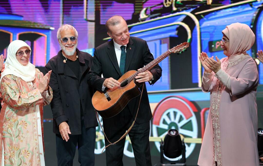 Yusuf Islam ga gitaren sin til president Erdogan