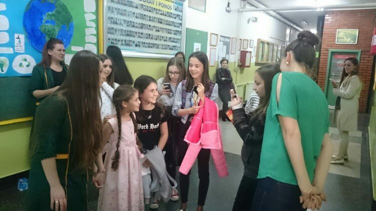 Bosniske barn møter Elif