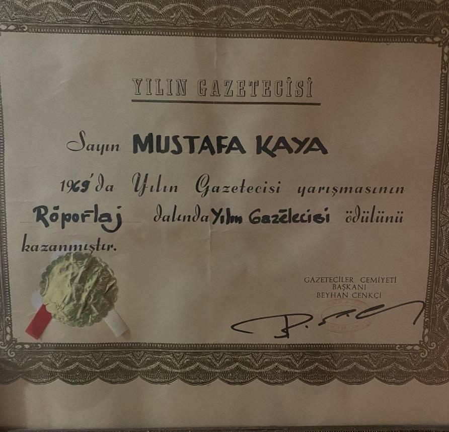 Mustafa Kaya ble tildelt tittelen Årets journalist i 1969.