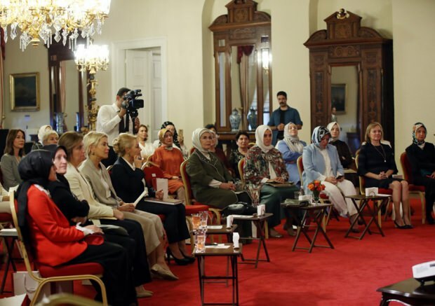 First Lady Erdoğan deltok i intervjuet i Dolmabahçe