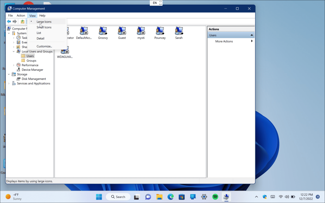 Se alle brukerkontoer på Windows 11