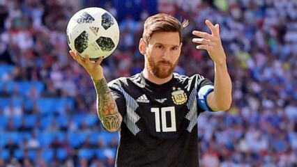 Fotballspiller Messi hadde på seg 'Resurrection' drakt!