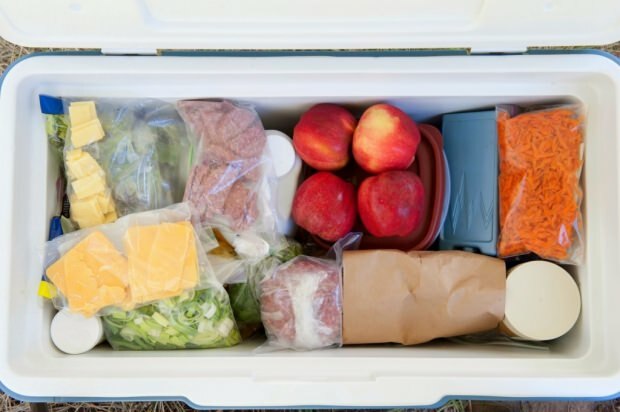 Hvordan lagres den kokte maten i kjøleskapet? Tips for lagring av kokt mat i fryseren