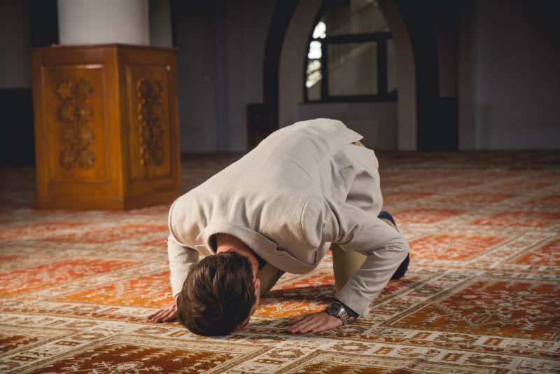Hva er en kamat, hvordan kan jeg bringe den i bønn? Kamet-bønn i arabisk uttale