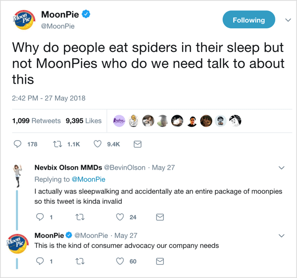  MoonPie har utviklet en quirky stemme på Twitter og kommer i vittige samtaler med følgere.