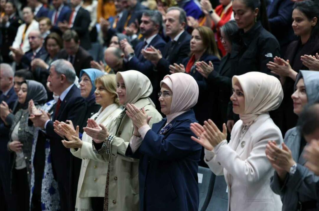 Førstedame Erdoğans spesielle budskap for den internasjonale dagen for avskaffelse av vold mot kvinner!