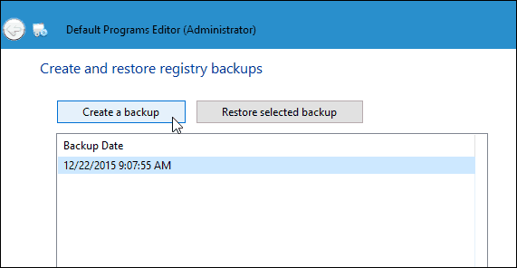Få raskt tilbake standardappene etter en oppdatering av Windows 10 tilbakestiller dem