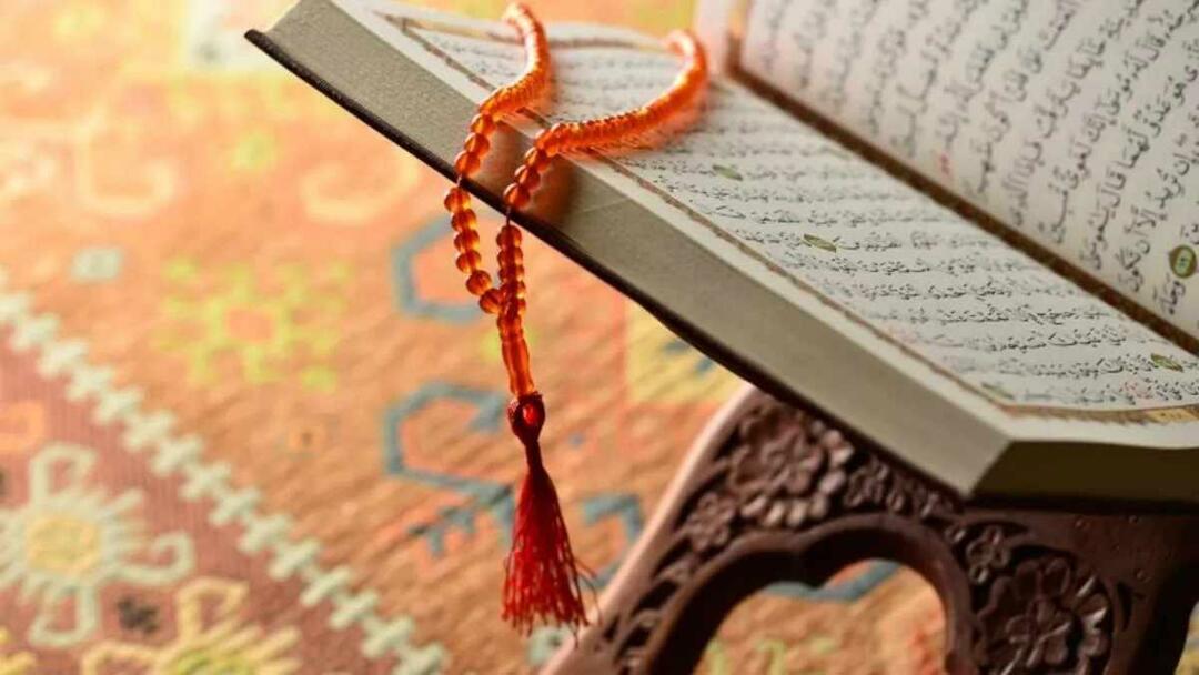 Kan kvinner med menstruasjon og fødsel berøre Koranen?