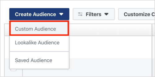 Klikk på Opprett målgruppe og velg Egendefinert målgruppe fra rullegardinmenyen.