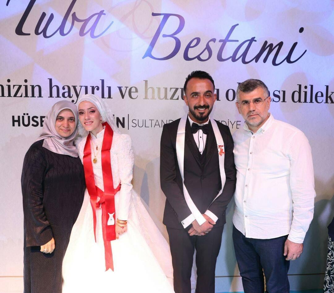 Det jordskjelvoverlevende paret, hvis brudekjole ble laget av Emine Erdoğan, gikk inn i verdenshuset!