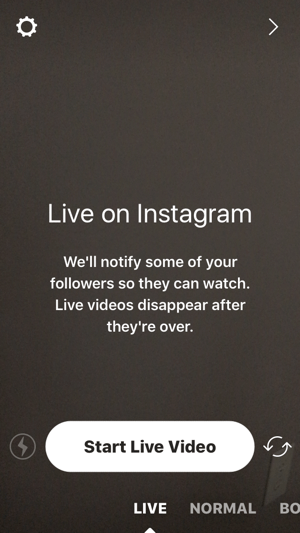 Trykk på kameraikonet og trykk deretter på Start Live Video for å starte Instagram live stream.
