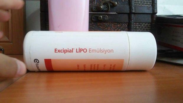 Hvordan bruke Excipial Lipo