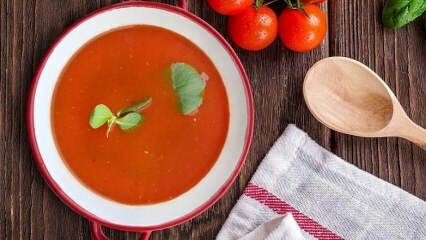 Hvordan lage stekt tomatsuppe?