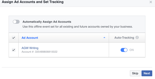 Facebook kan automatisk tildele annonsekontoer til den frakoblede hendelsen, eller du kan tilordne dem selv manuelt.