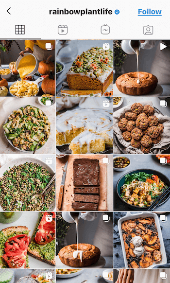 eksempel på skjermbilde av Instagram-feedet til @rainbowplantlife som viser vegansk mat i dype, rike toner