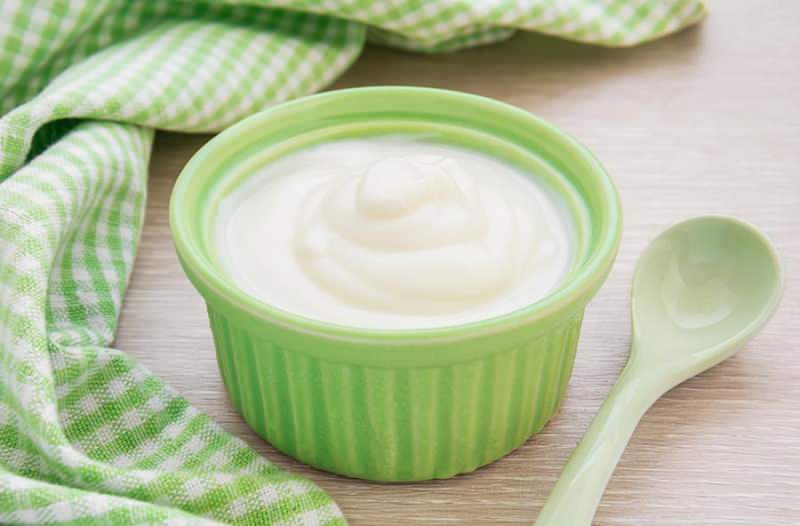 Når blir yoghurt gitt til babyer? Hvordan gi yoghurt til en 6 måneder gammel baby?